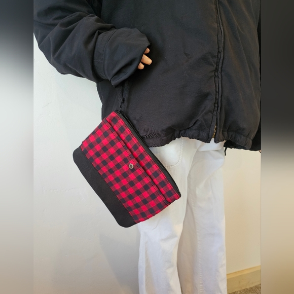 Lands End Buffalo Flannel Plaid Wristlet Holiday Ready - Picture 2 of 8
